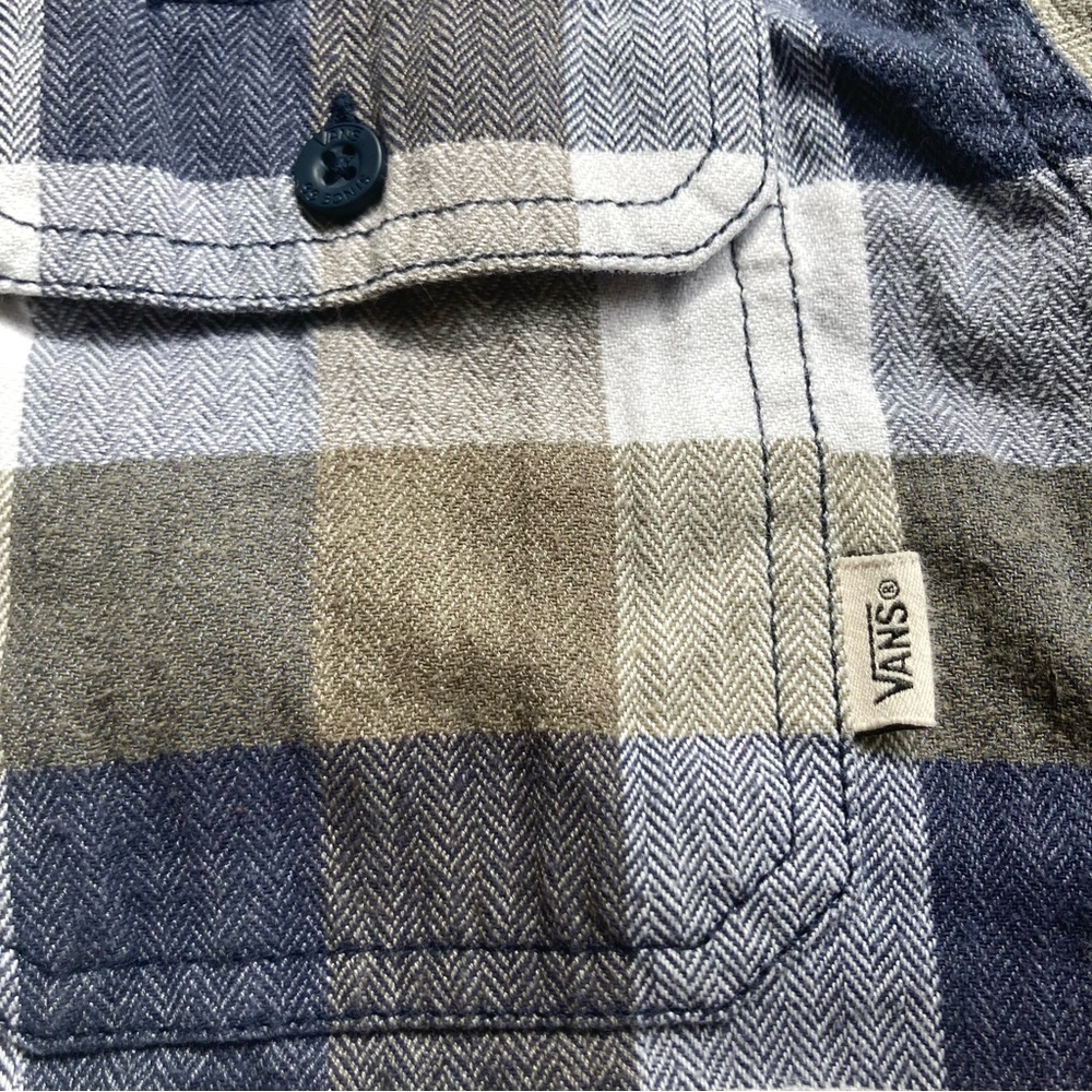 VANS BUTTON DOWN BOX PLAID FLANNEL - Picture 3 of 5